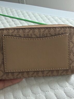 Michael Kors wallet